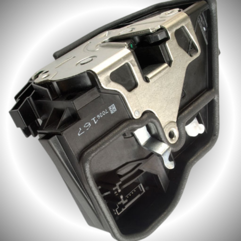 Sigillatura azionamento portiera macchina