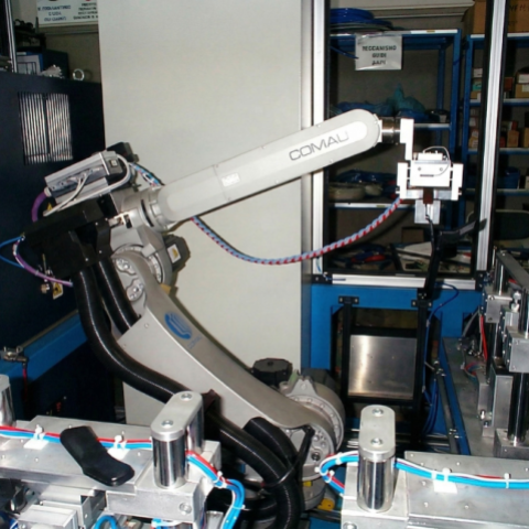 Robot manipolazione assistita 