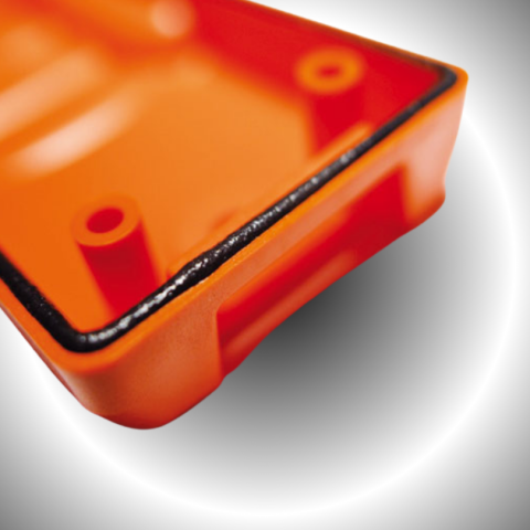 Sealing of housings for electronic components